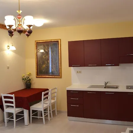 Tragurium & Salona Apartments Trogir Exterior photo