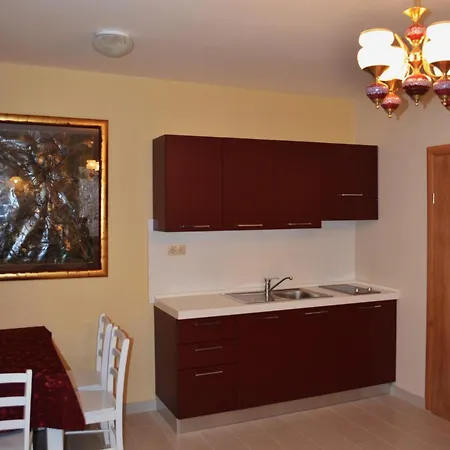 Tragurium & Salona Apartments Trogir Exterior photo